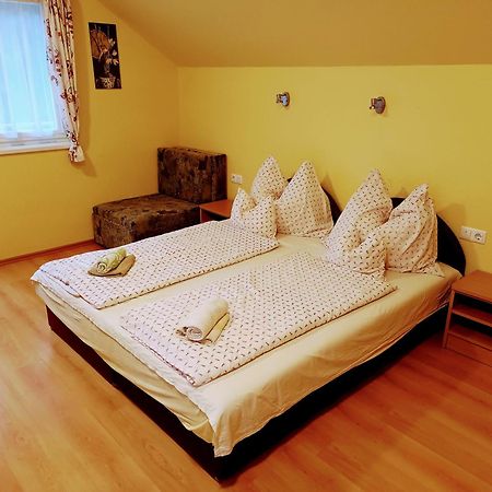 Haus Maria Appartements ザラカロシュ エクステリア 写真