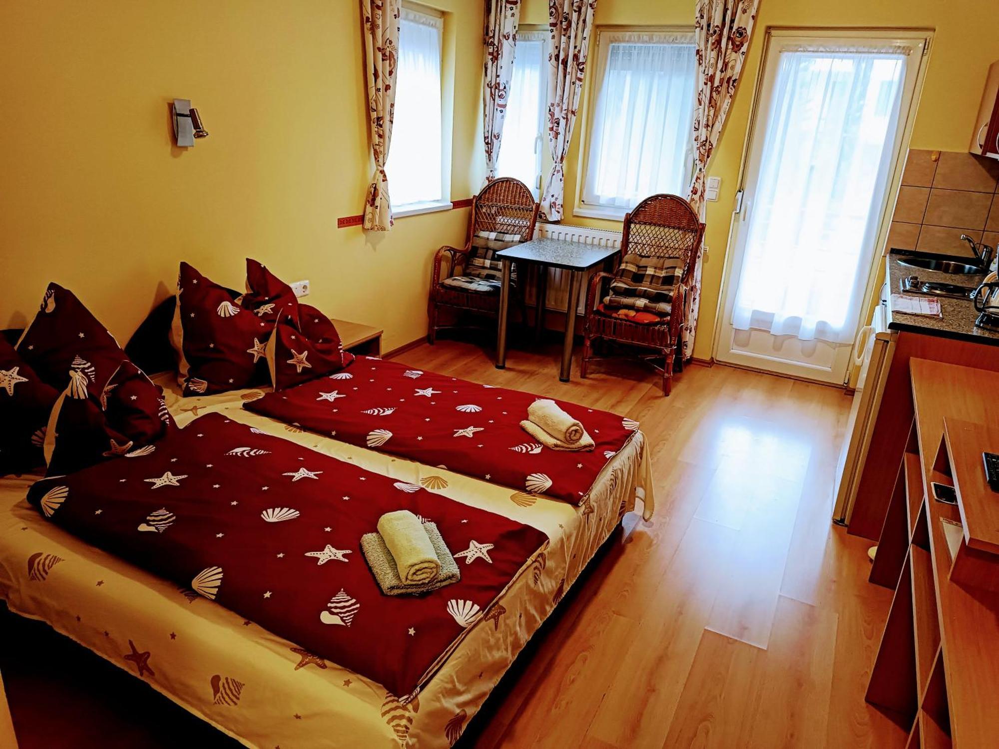 Haus Maria Appartements ザラカロシュ エクステリア 写真
